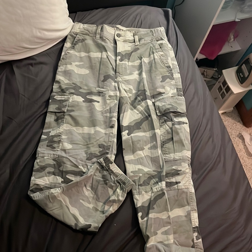 American eagle cargo pants